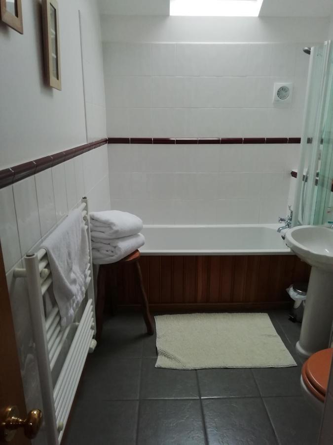 Pantasaph Farm B&B Холиуэлл Экстерьер фото